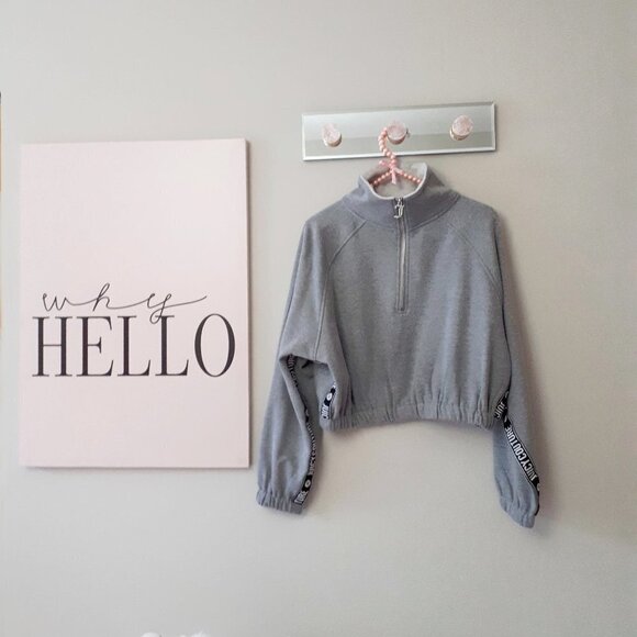 NWT Juicy Couture grey & brand stripe cropped sweatshirt & shorts coord set - Picture 10 of 16